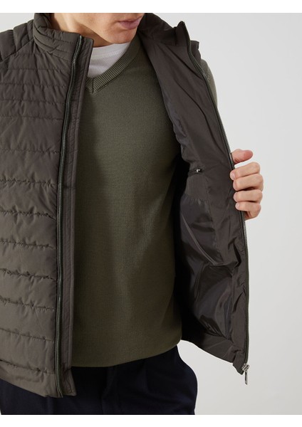 Yeni Sezon Standart Kalıp Dik Yaka Erkek Şişme Yelek fırsatları