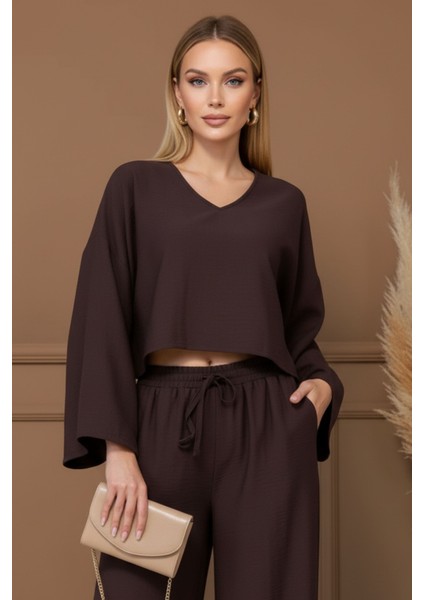 Kadın Kahverengi V Yaka Rahat Kesim Gömlek Beli Lastikli Pantolon Rahat Kesim Takım, Kadın Takım fırsatları