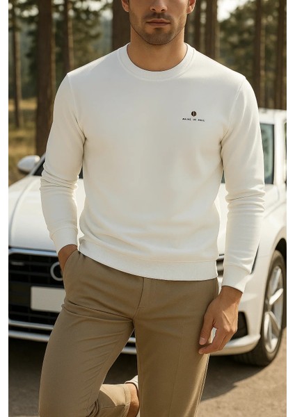 Erkek Mevsimlik Salaş Uzun Kol Beyaz Sweatshirt modelleri