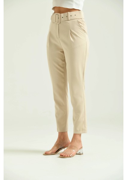 Kadın Pantolon Kemer Detaylı Basic Kadın Pantolon Bej - T018 fırsatları