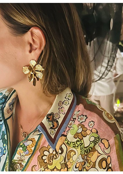 Lisa Lina 3D Flower Çiçek Formlu Altın Kaplama Kadın Küpe fiyatları