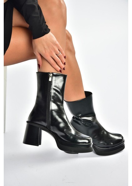 V272784260 Siyah Rustik Kalın Topuklu Kadın Bot modelleri