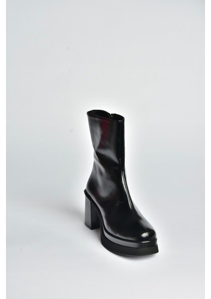 V272784260 Siyah Rustik Kalın Topuklu Kadın Bot fırsatları