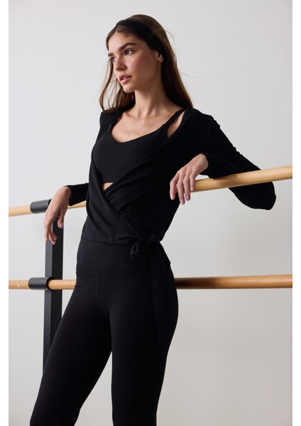 Siyah Wrap Bağlamalı Üst