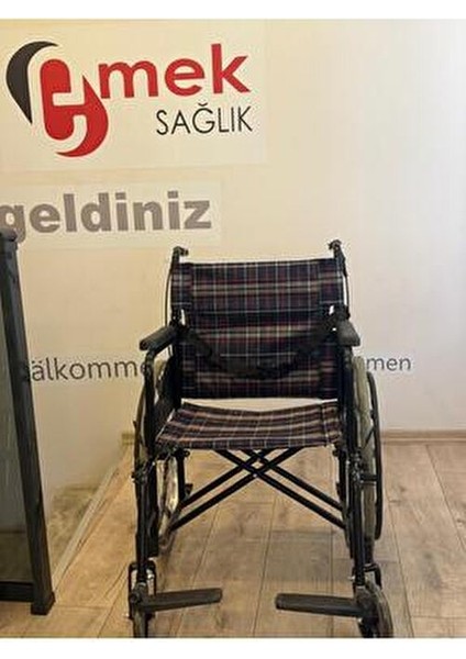 Wipperman Marka Katlanabilir Refakatçi Frenli Manuel Tekerlekli Sandalye Katlanabilir