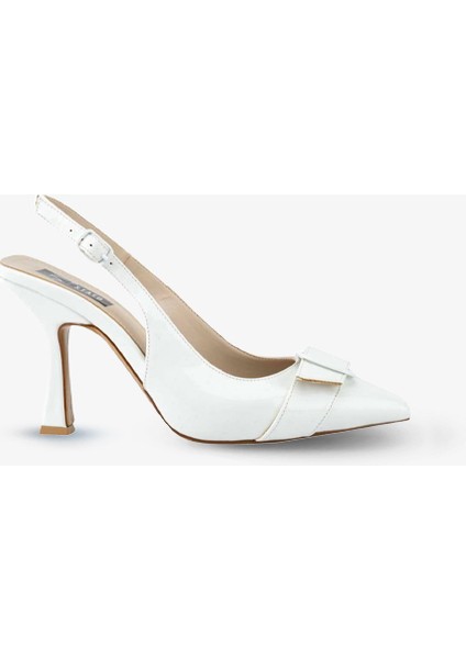 Kemer Detaylı Topuklu Ayakkabı Beyaz