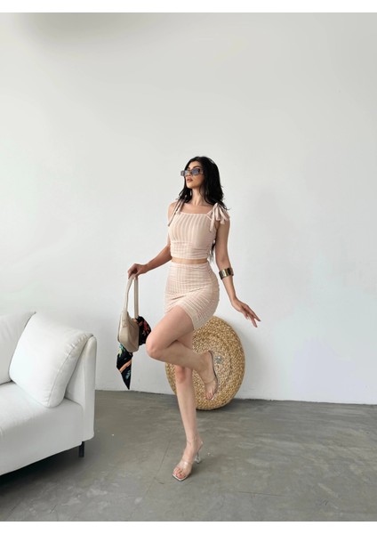 Bağcık Detaylı Crop Bluz ve Etek Ikili Takım modelleri