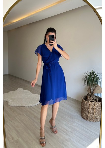 Kadın V Yaka Kuşaklı Mini Şifon Elbise NM007