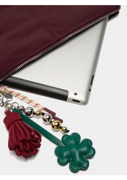 Charm’lı Teknik Kumaş 13" Tablet Kılıfı fırsatları