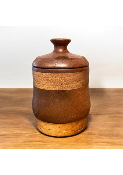 🌰 Doğanın Zarafeti: El Yapımı Ceviz Ağacından Şekerlik