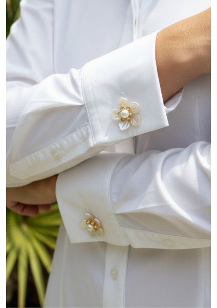 Pearl Blossom Elegance Yeni Trend Inci Kristal Detaylı Çiçek Düğme Kapağı Broş 1 Adet fiyatları