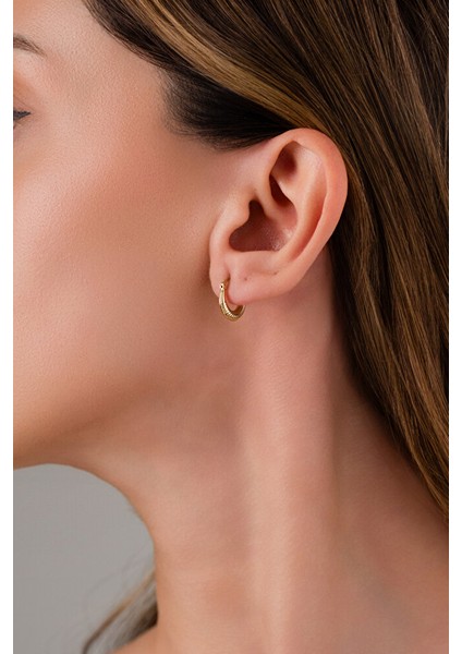 14 Ayar Altın Zarif Çizgili Midye Halka Küpe