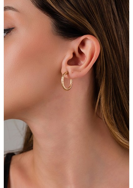 14 Ayar Altın L Boy Çizgili Hasır Halka Küpe