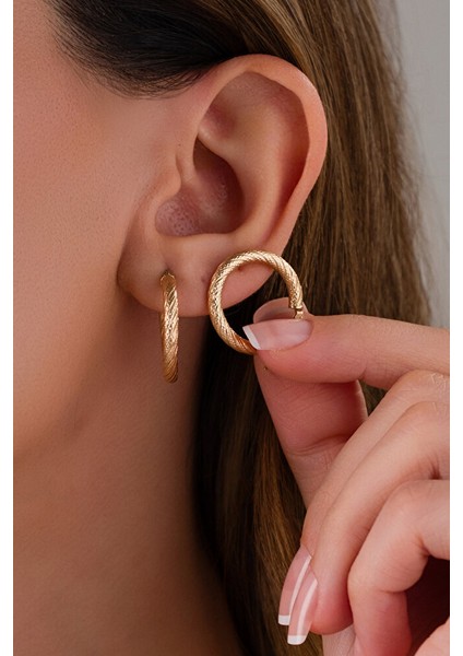 14 Ayar Altın L Boy Çizgili Hasır Halka Küpe fiyatları