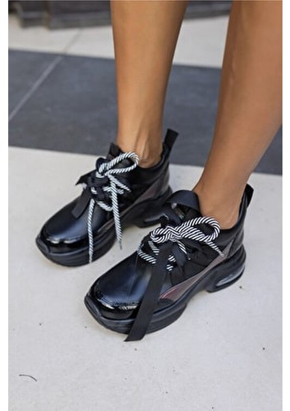 Hanna Kadın Siyah Cilt Siyah Taban Dolgu Topuklu Ayakkabı