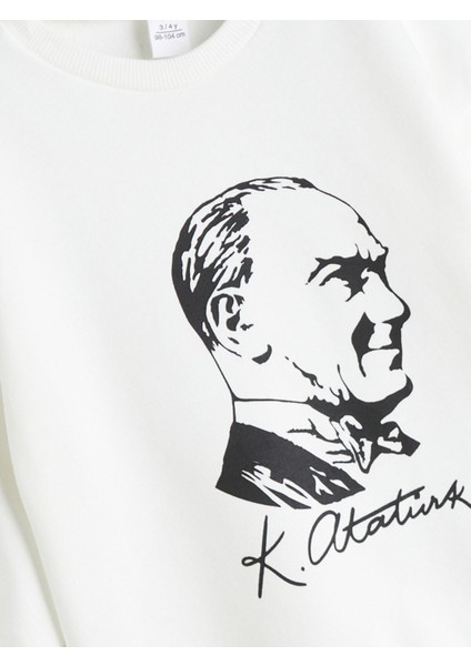 Yeni Sezon Bisiklet Yaka Uzun Kollu Atatürk Baskılı Kız Bebek Sweatshirt fiyatları
