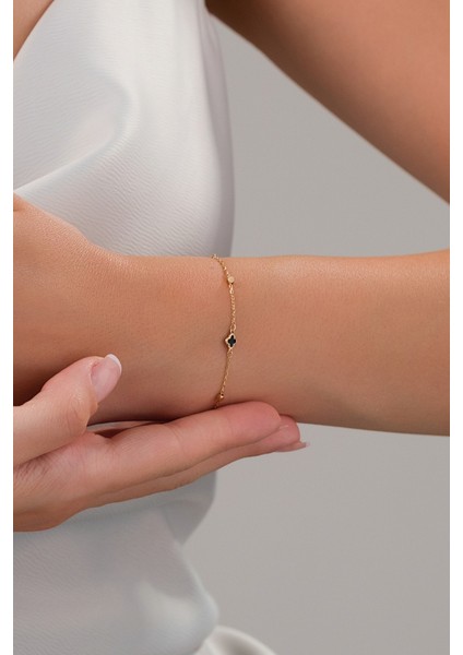 14 Ayar Altın Zarif Siyah Yonca Bileklik