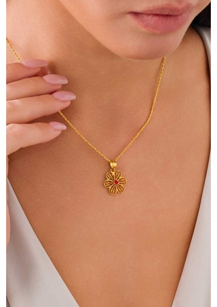 14 Ayar Altın Papatya Zümrüt Kolye