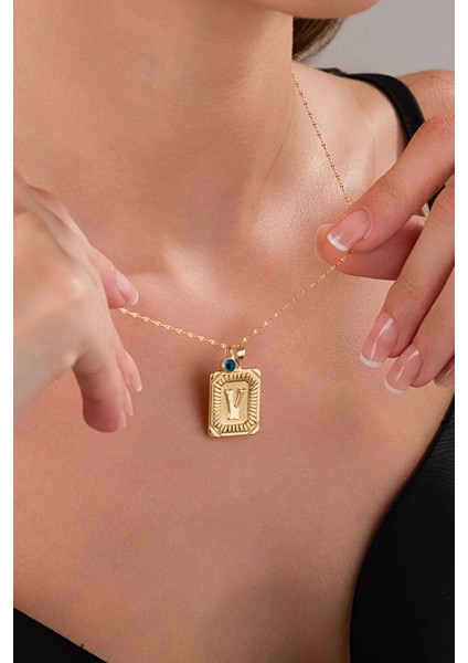 14 Ayar Altın Vintage V Harfli Kolye modelleri