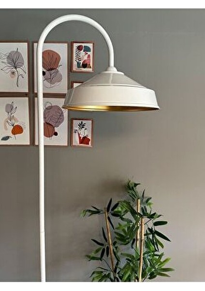 Beyaz Metal Lambader Dekoratif Oturma Odası Çalışma Odası Zemin Lambası Modern Tasarım