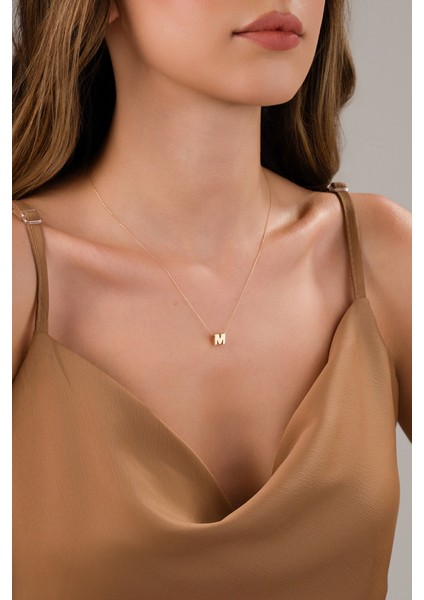 14 Ayar Altın 3 Boyutlu M Harfli Kolye