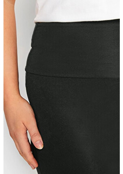 Büyük Beden Yumuşak Dokulu Toparlayıcı Kısa Kesim Bisiklet Şortu 054967 fırsatları