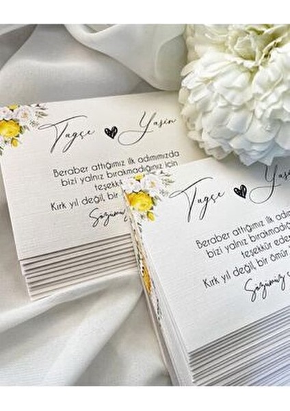 Sarı Çiçekler Detaylı Masa Kartı Kişiye Özel 20 Adet