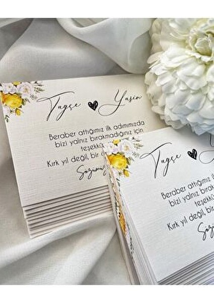 Sarı Çiçekler Detaylı Masa Kartı Kişiye Özel 20 Adet fiyatları