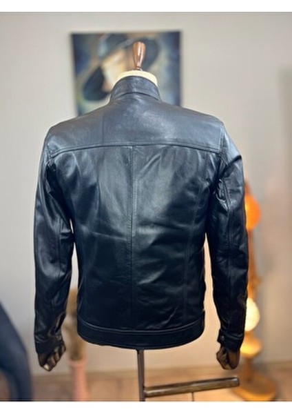 Kadın Slim Fit Deri Ceket %100 Hakiki Deri Usta İşçilik Düz Desen