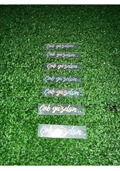 Sticker Usta Hologram Çok Güzelsin Güneşlik Ayna Yazısı Araba-Motosiklet Cam Etiket Sticker 7,2x1,8cm 1 Adet modelleri