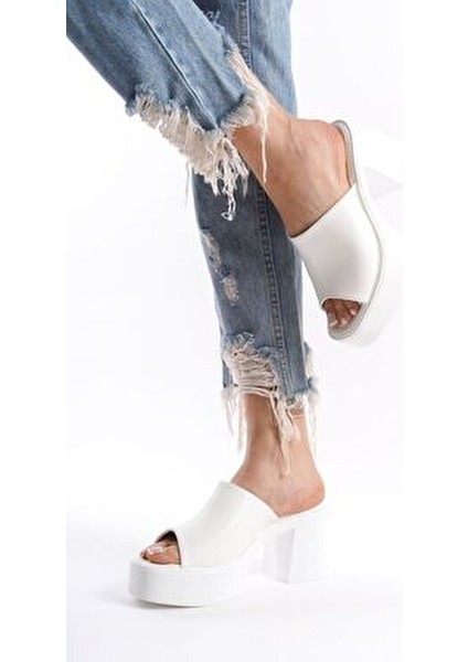 Beyaz Yüksek Dolgu Topuklu Suni Deri Tek Kalın Şeritli Önü Açık Yazlık Kadın Terlik Sandalet fırsatları