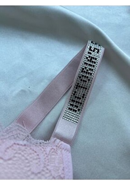 Dantelli Lastiği Taşlı Balenli Destekli Dolgulu Push Up Pudra Sütyen Ve String Iç Çamaşırı Takımı indirimleri