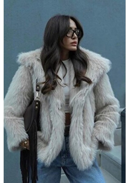 Kadın Bej Renkli Premium Suni Kürk Ceket Uzun Kol Gündüz ve Gece Stili