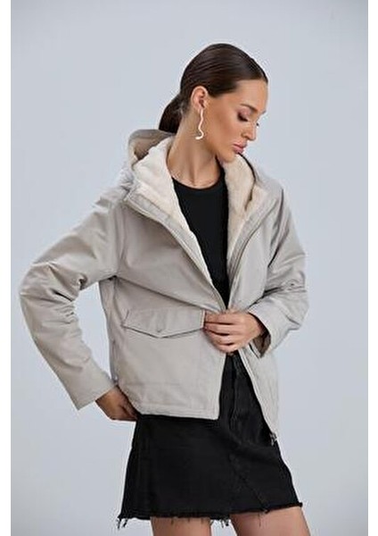 Kapüşonlu Çift Taraflı Rabbit Peluş Kadın Mont modelleri