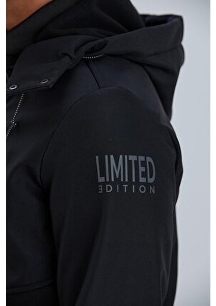 Erkek Siyah Mont Kapüşonlu Erkek Softshell Mont