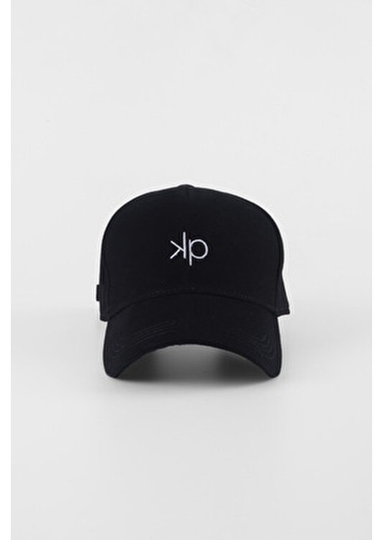 Kp Nakışlı Baseball Cap Şapka Siyah Beyaz Pamuklu Malzeme ile Şık Tasarım