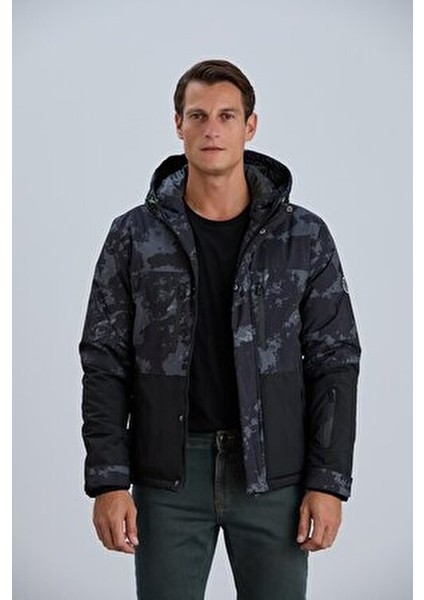 Erkek Mont Kamuflaj Detaylı Çift Renkli Elyaf Dolgulu