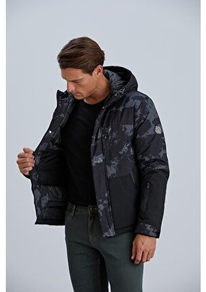 Erkek Mont Kamuflaj Detaylı Çift Renkli Elyaf Dolgulu fiyatları