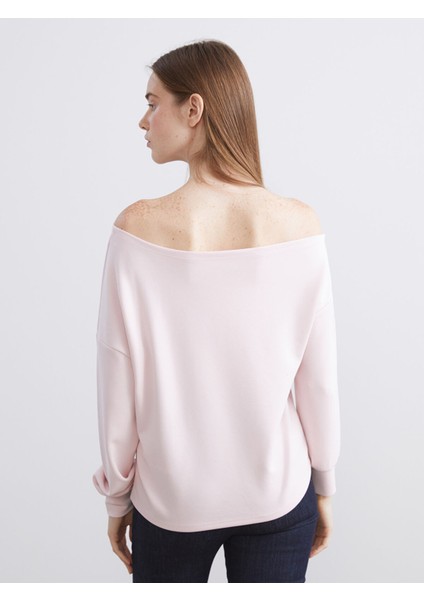 Yeni Sezon Kayık Yaka Kadın Sweatshirt fırsatları