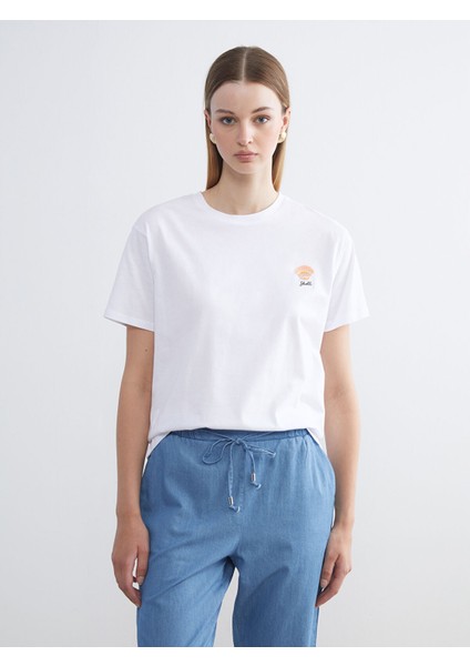 Yeni Sezon Bisiklet Yaka Nakışlı Kadın Tişört fiyatları