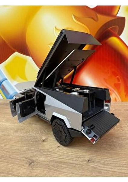 Tesla Cybertruck Diecast 1:24 Büyük Boy Tesla Model Oyuncak Araba Kapılar Açılır Işıklı ve Sesli modelleri