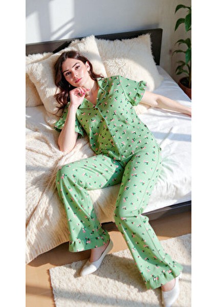 Kadın Yeşil Çiçekli Pijama Takımı Gömlek Yaka Kısa Kol Tasarım