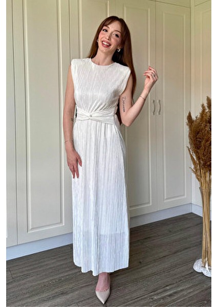 Vatkalı Krinkıl Midi Bel Detaylı Beyaz Elbise