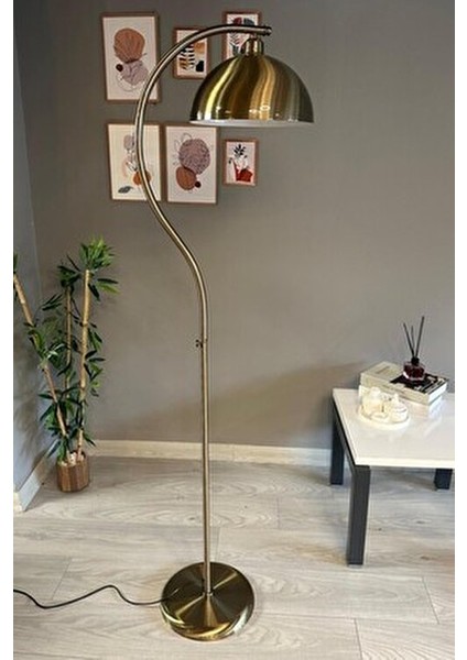 Eskitme Lambader Modern Dekoratif Metal Salon Oturma Odası Çalışma Odası Lambası