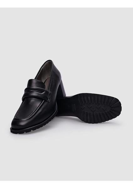 Siyah Kadın Deri Topuklu Ayakkabı 125061 fırsatları