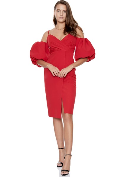 Kırmızı Krep Kısa Kol Orta Boy Elbise fırsatları