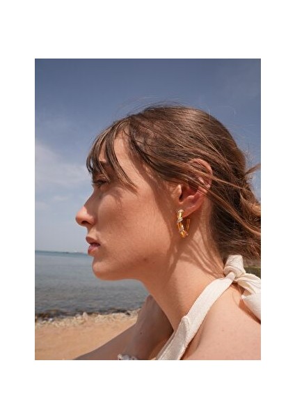 Emily Beyaz Taşlı Halka Küpe fiyatları