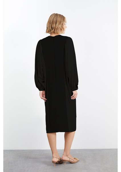Geniş Kesim Yarasa Kollu Siyah Midi Boy Rahat Elbise fiyatları