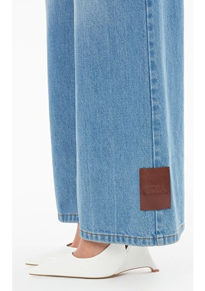 Jagron Detaylı Cebi Nakış Detaylı Bol Paça Jean modelleri