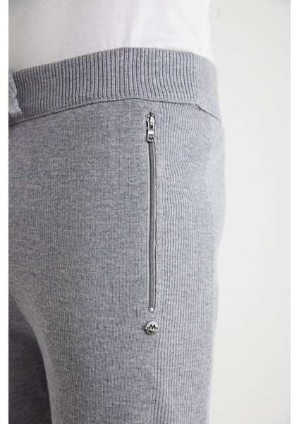 Açık Gri Merino Yün Activewear Şerit Detaylı Triko Pantolon indirimleri